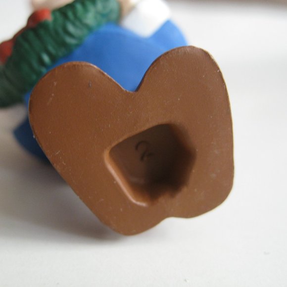 Hallmark Keepsake 2 Peanuts Christmas Ornaments - Lucy & Charlie Brown 2000 - Picture 7 of 12